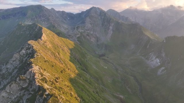Transfagarasan filmat din drona, peisaje inedite din munții Fagaras